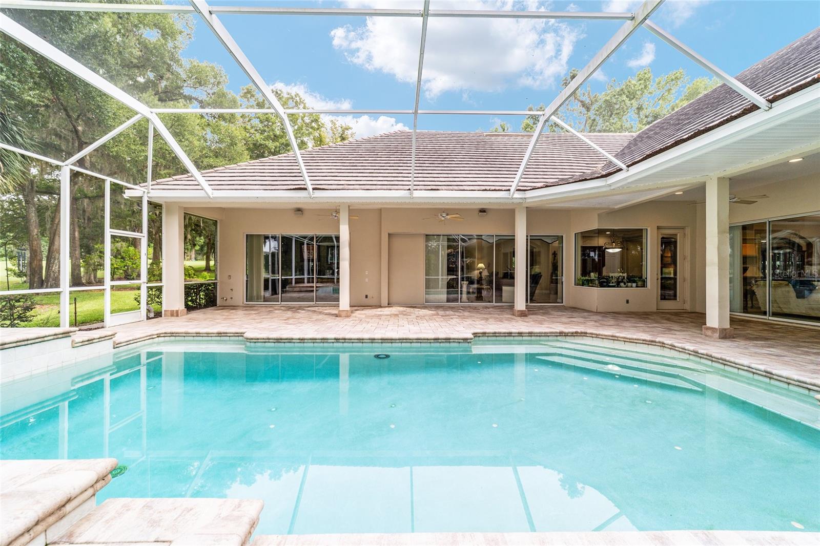 COUNTRY CLUB/OCALA UN 02 - Residential