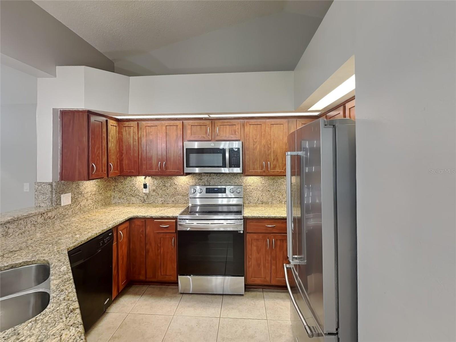 ROCKET CITY - Residential Lease