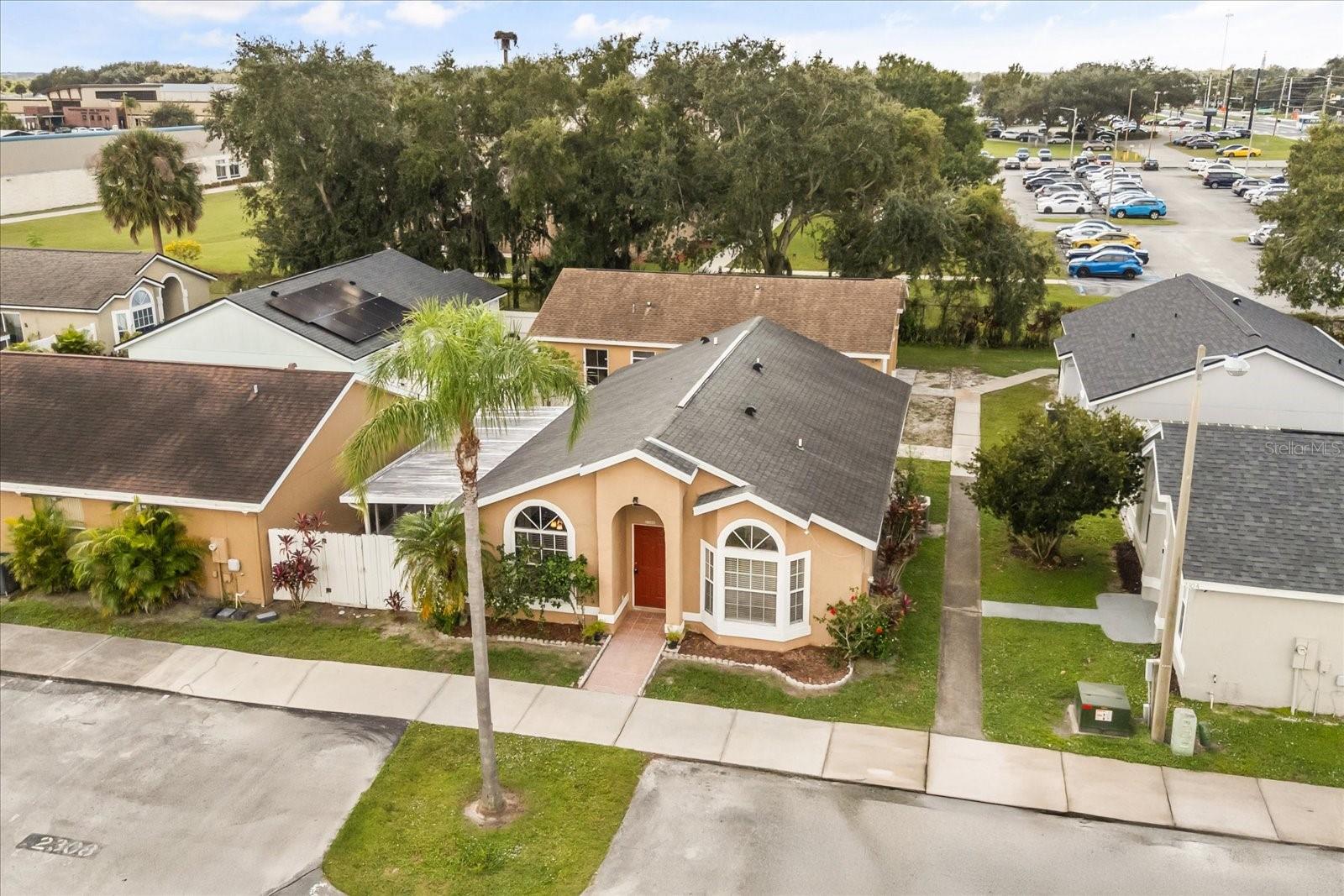 HARBOR TOWN - Residential