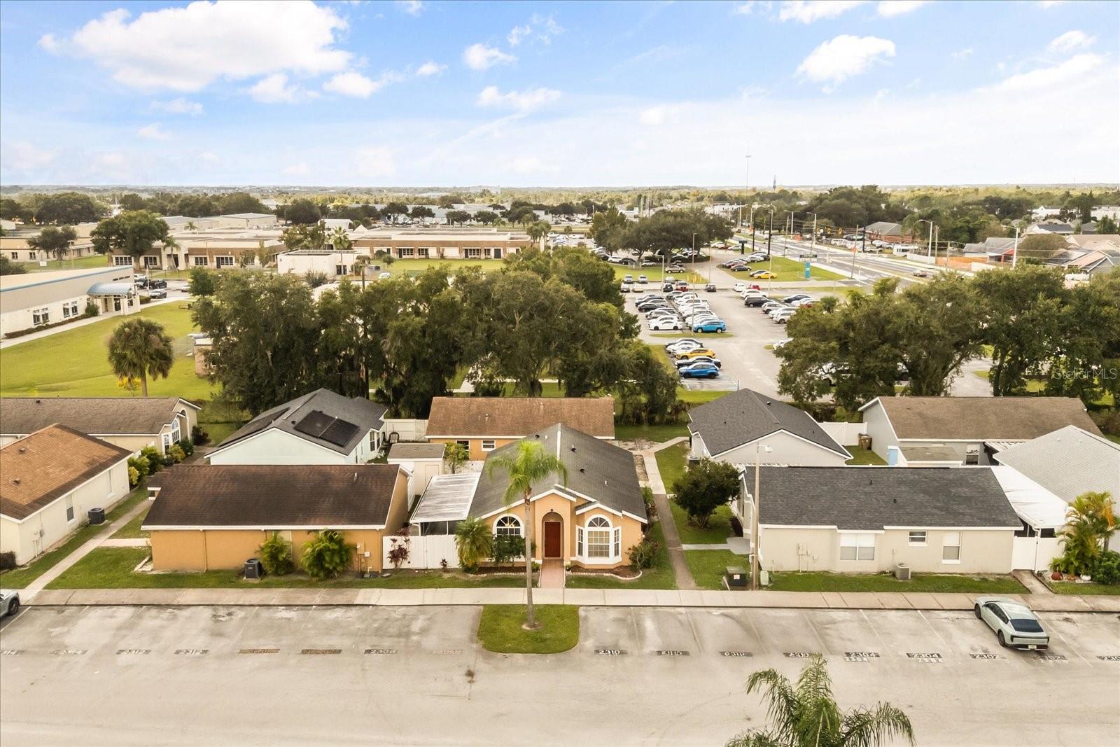 HARBOR TOWN - Residential