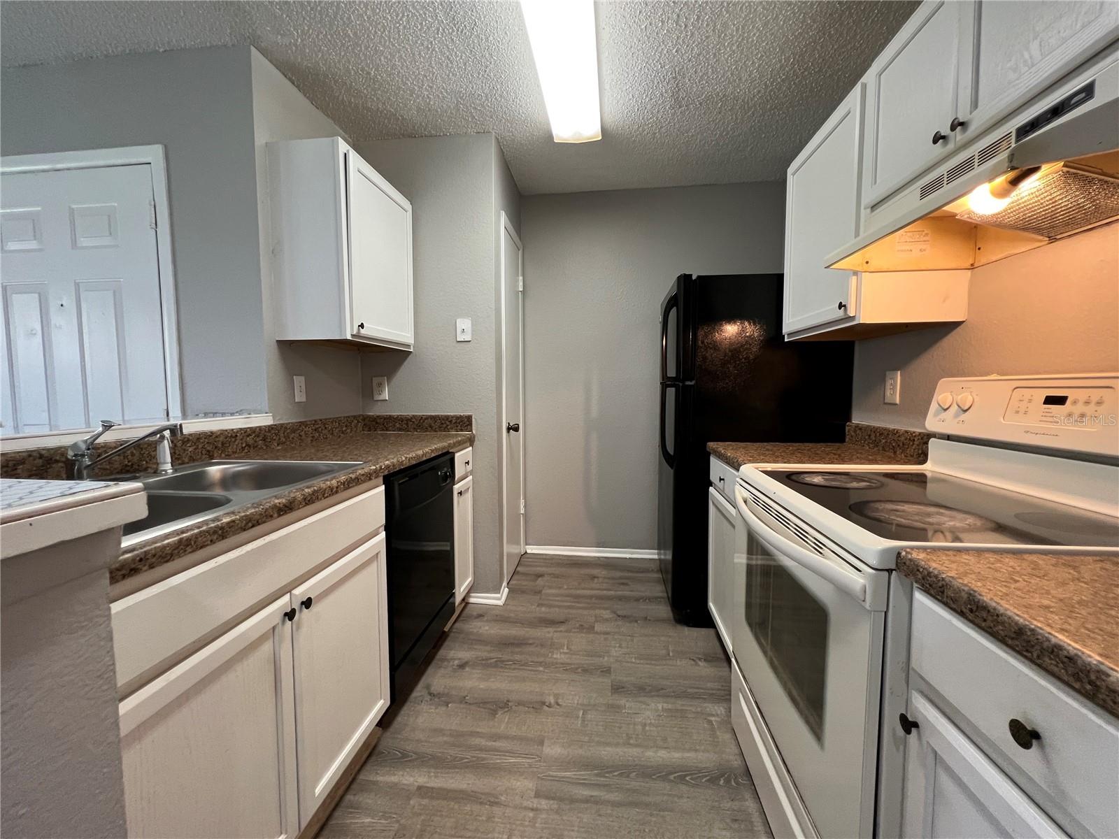 CASCADES AT KISSIMMEE CONDO - Residential Lease