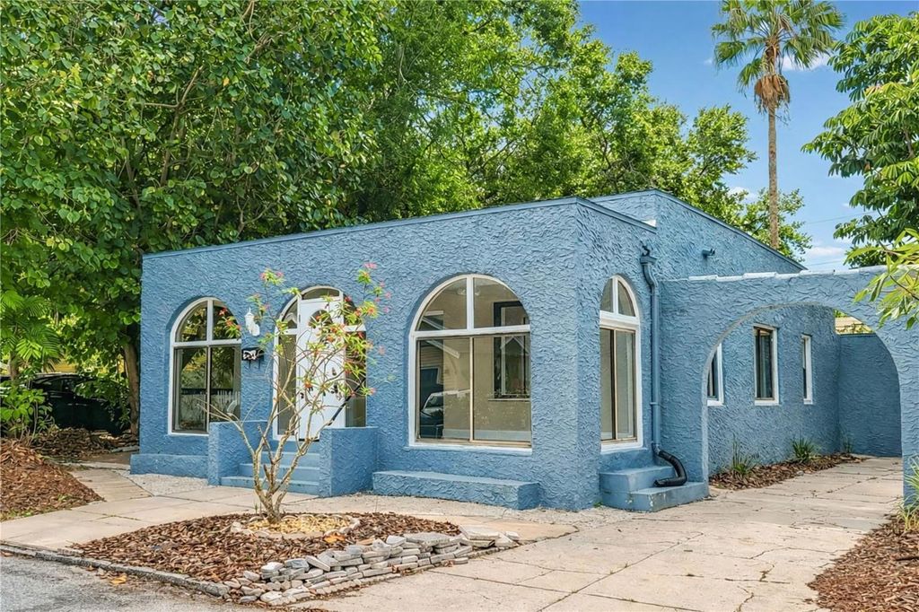 Photo of 526 Kirkwood Terrace N, St Petersburg, FL 33701 (MLS # TB8424530)