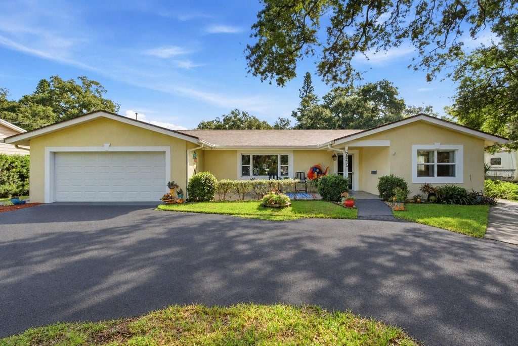 Photo of 2015 Park Street N, St Petersburg, FL 33710 (MLS # TB8557154)