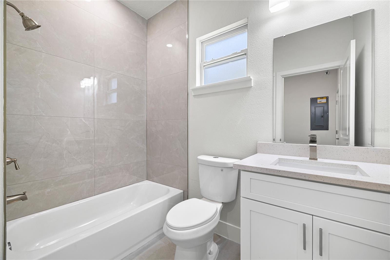 MARION OAKS UN 04 - Residential