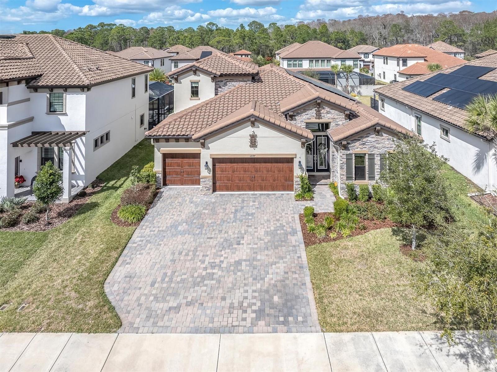 12197 BROKEN OAK LANE