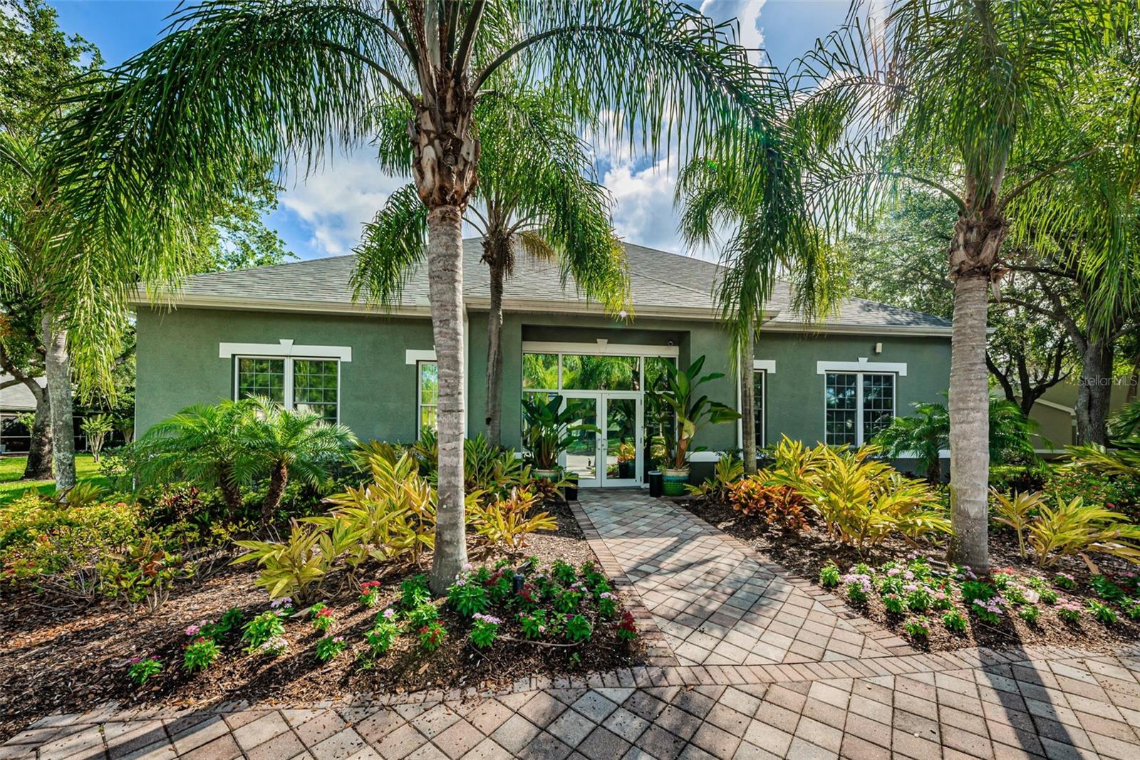 WATERFORD AT PALM HARBOR LUXURY CONDO - Residential