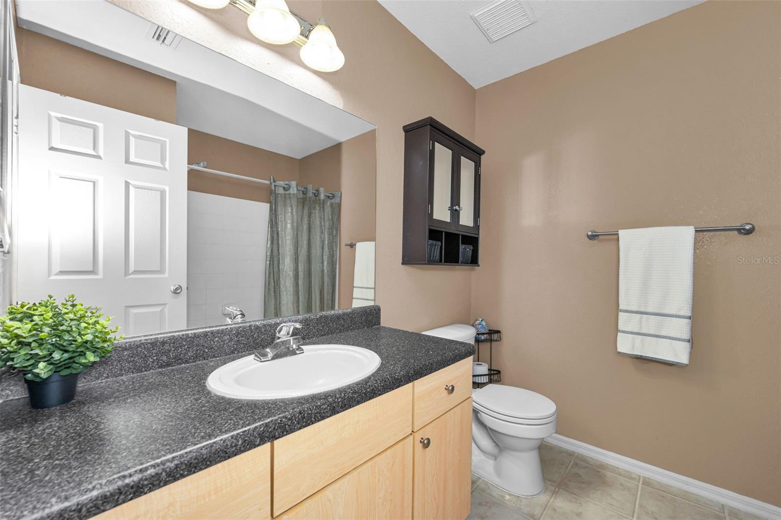 WATERFORD AT PALM HARBOR LUXURY CONDO - Residential