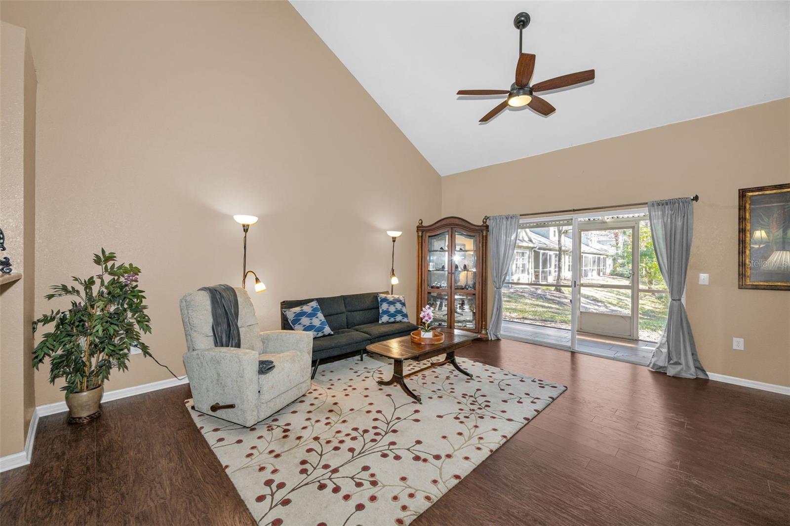 WATERFORD AT PALM HARBOR LUXURY CONDO - Residential