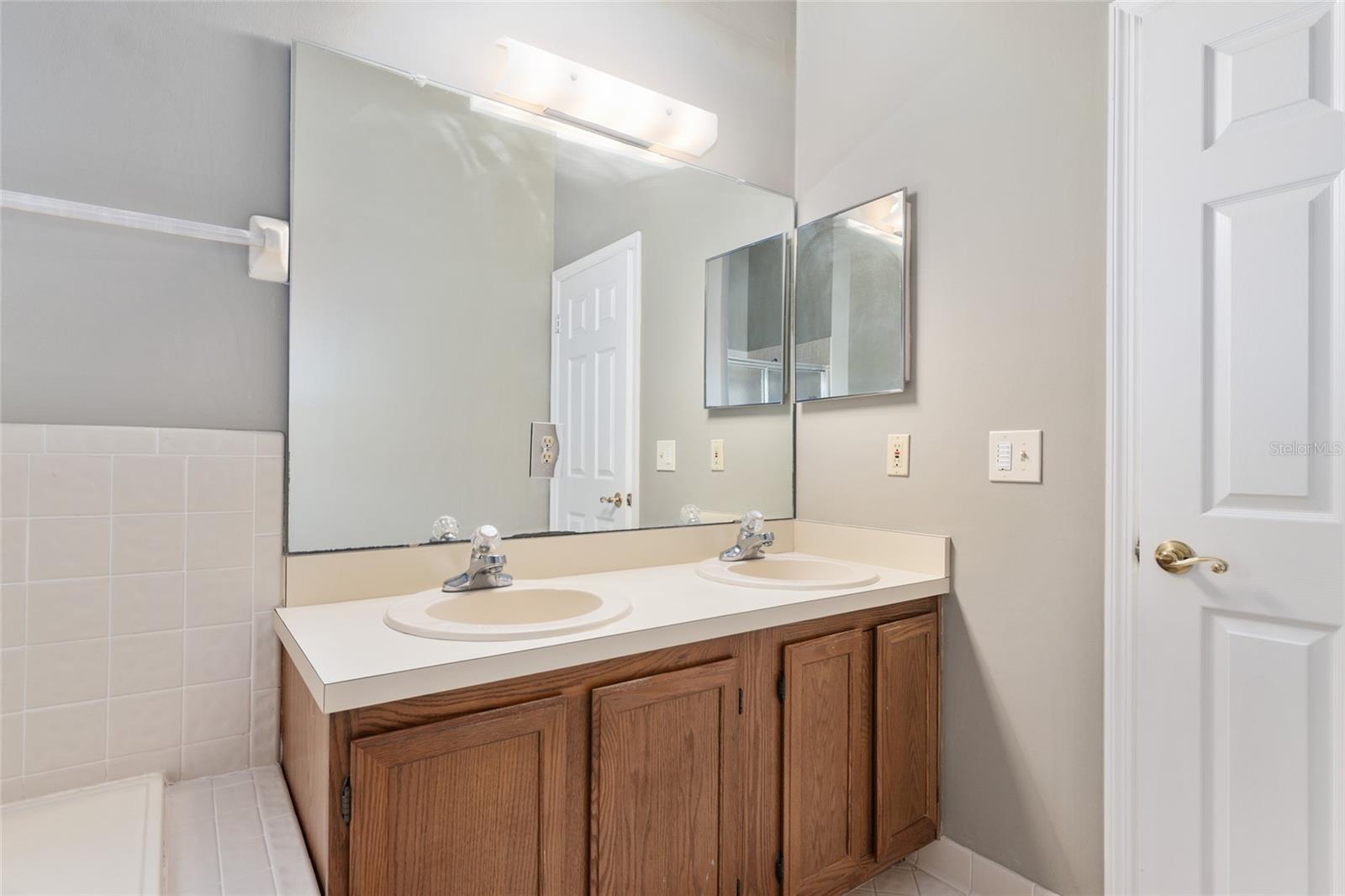 MEADOWBROOK CONDO - Residential