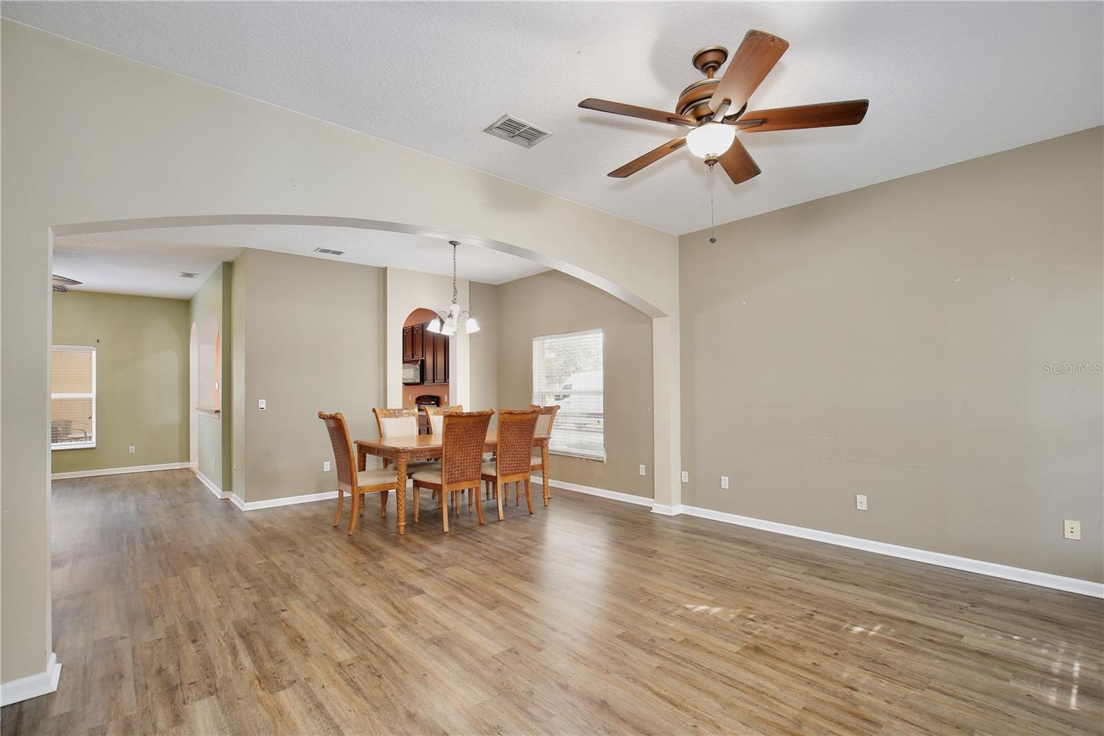 ENCLAVE/MOSS PARK - Residential