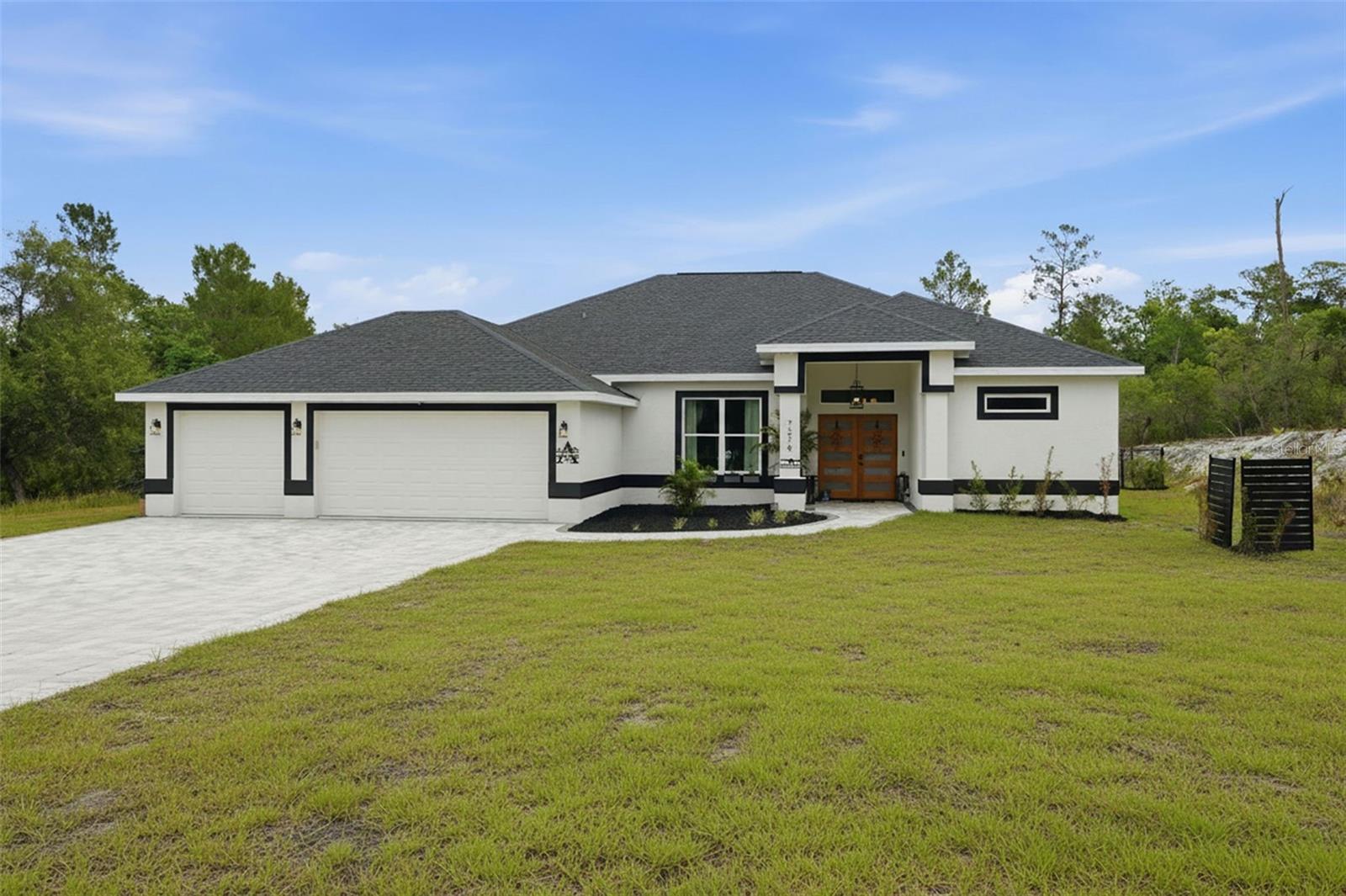 ROYAL HIGHLANDS - Residential