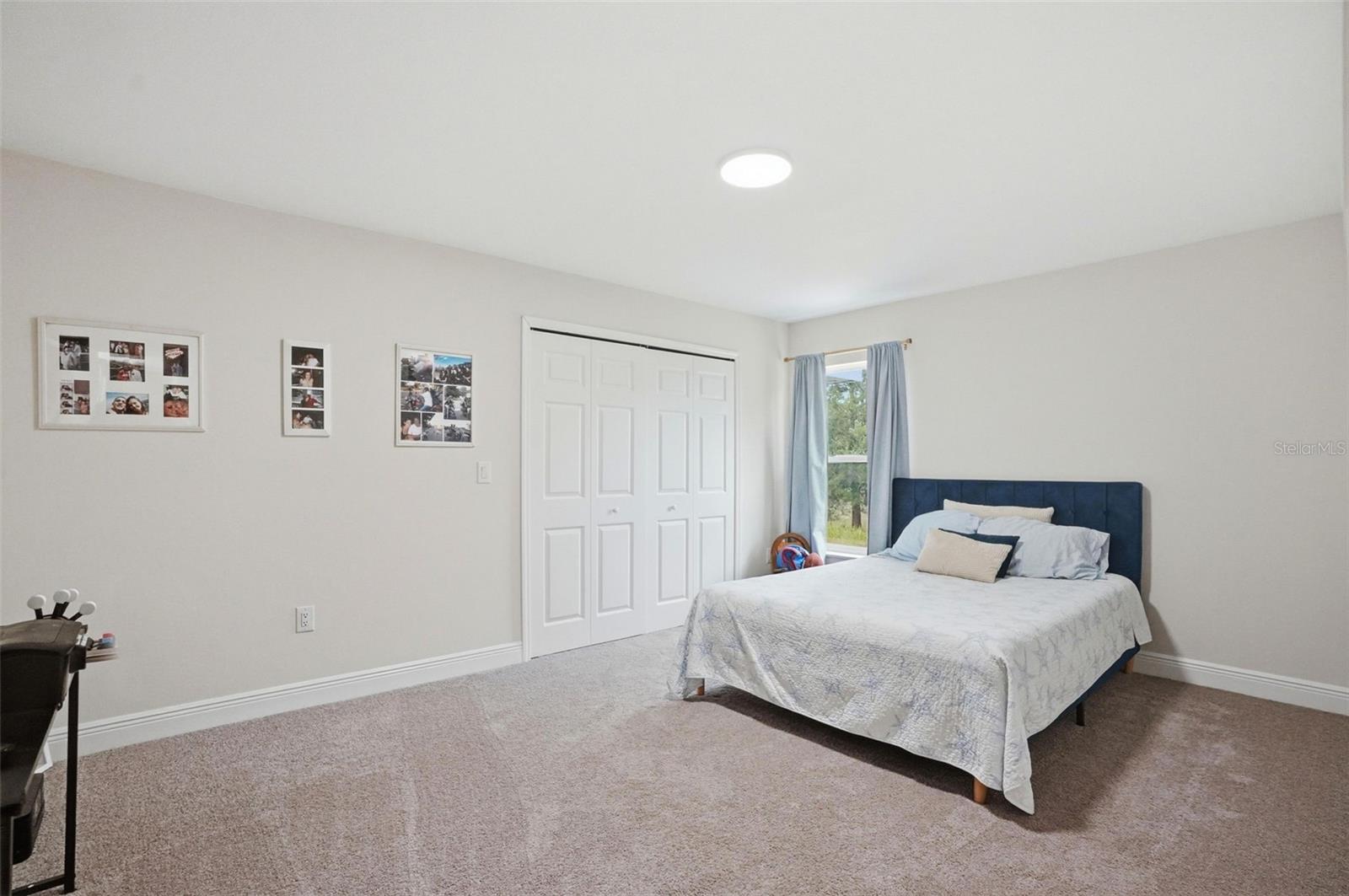 ROYAL HIGHLANDS - Residential