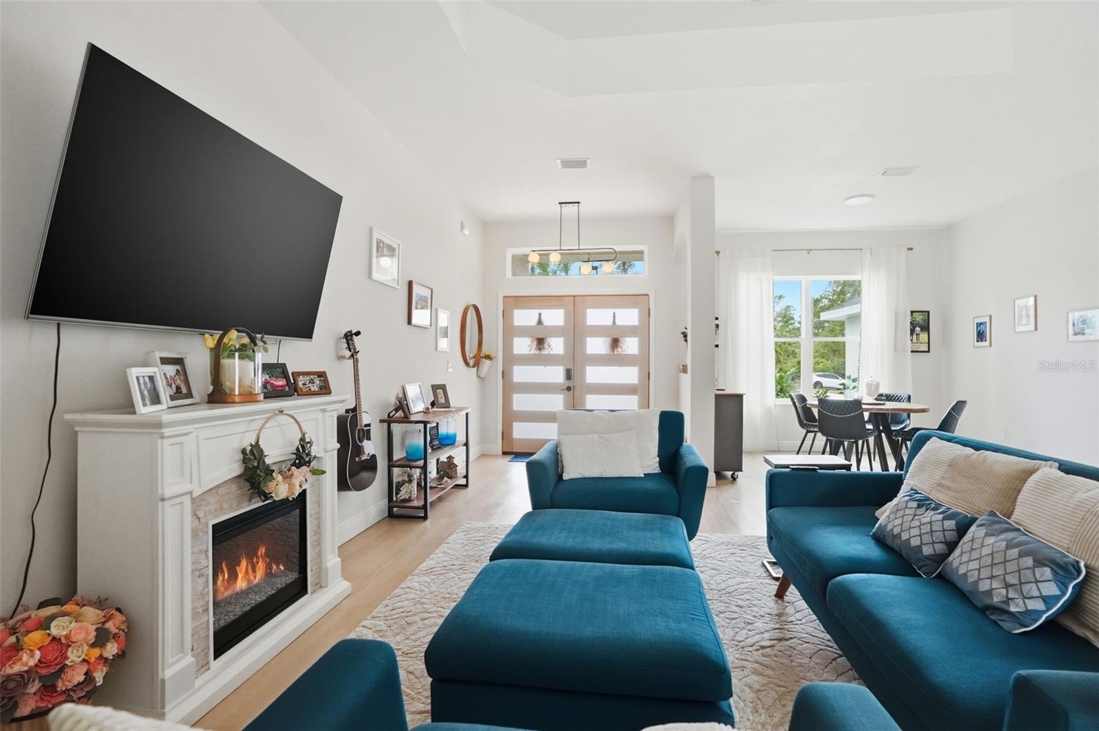 ROYAL HIGHLANDS - Residential