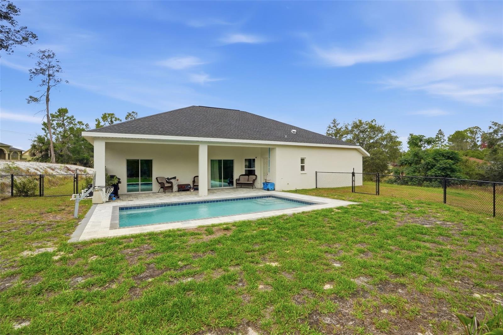 ROYAL HIGHLANDS - Residential
