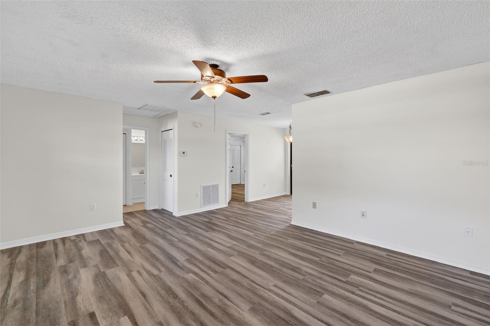 12520 ORANGEWOOD COURT