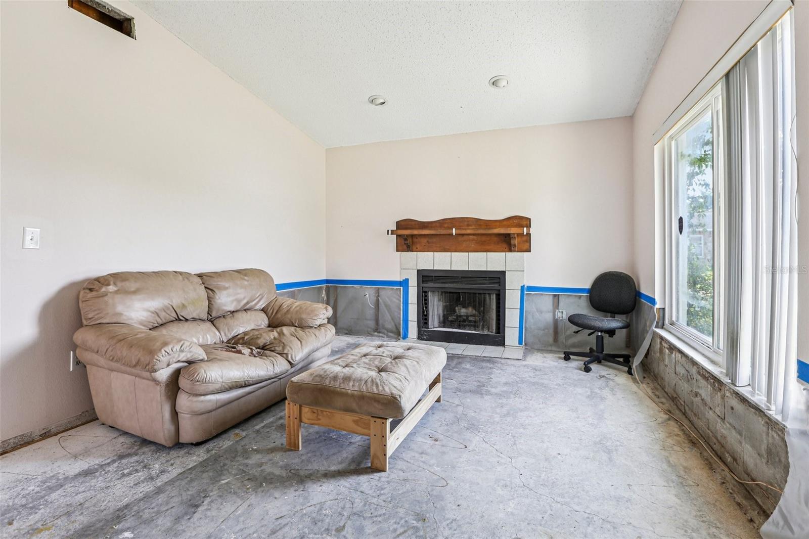 1236 MOHRLAKE DRIVE