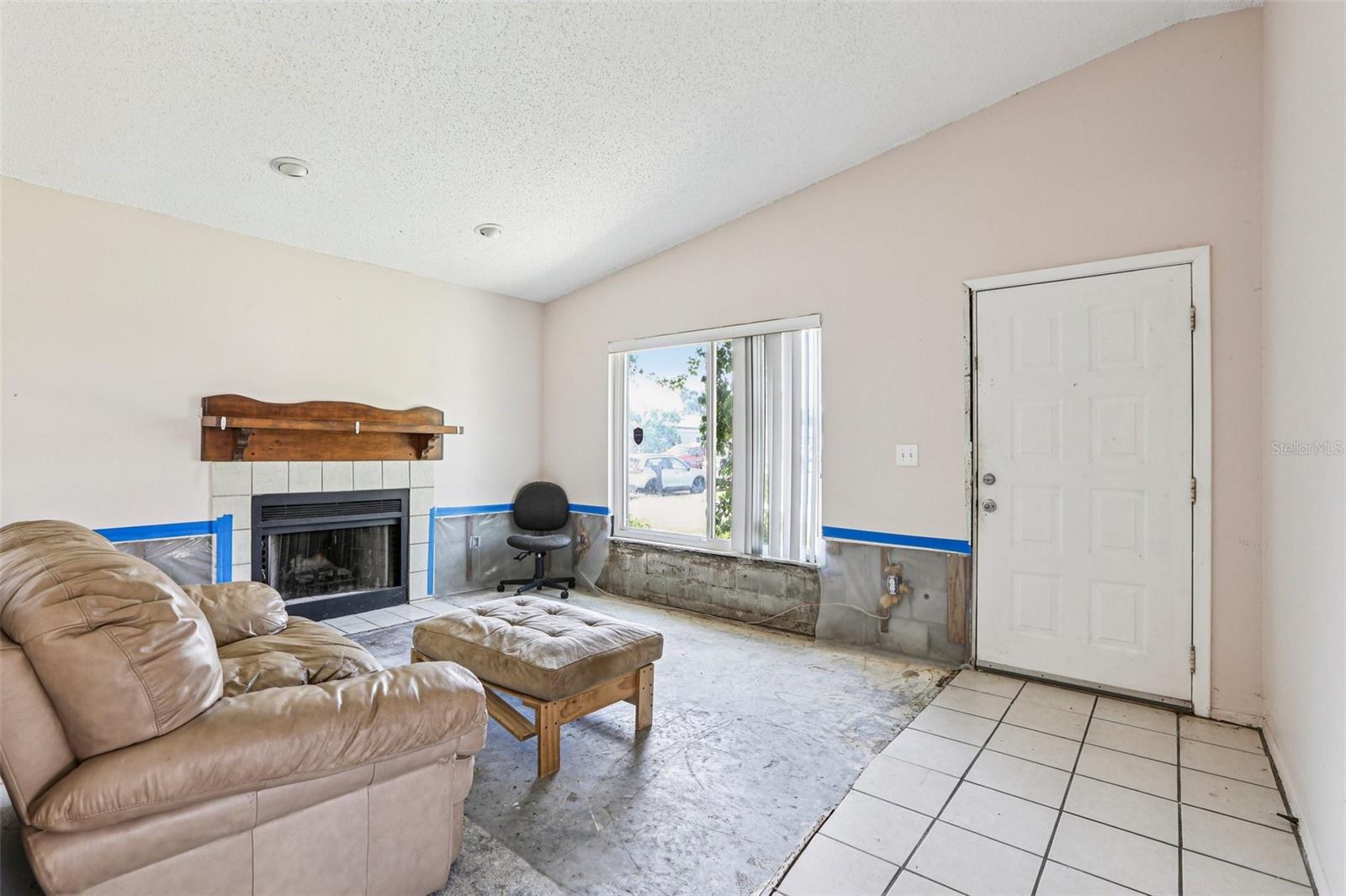 1236 MOHRLAKE DRIVE