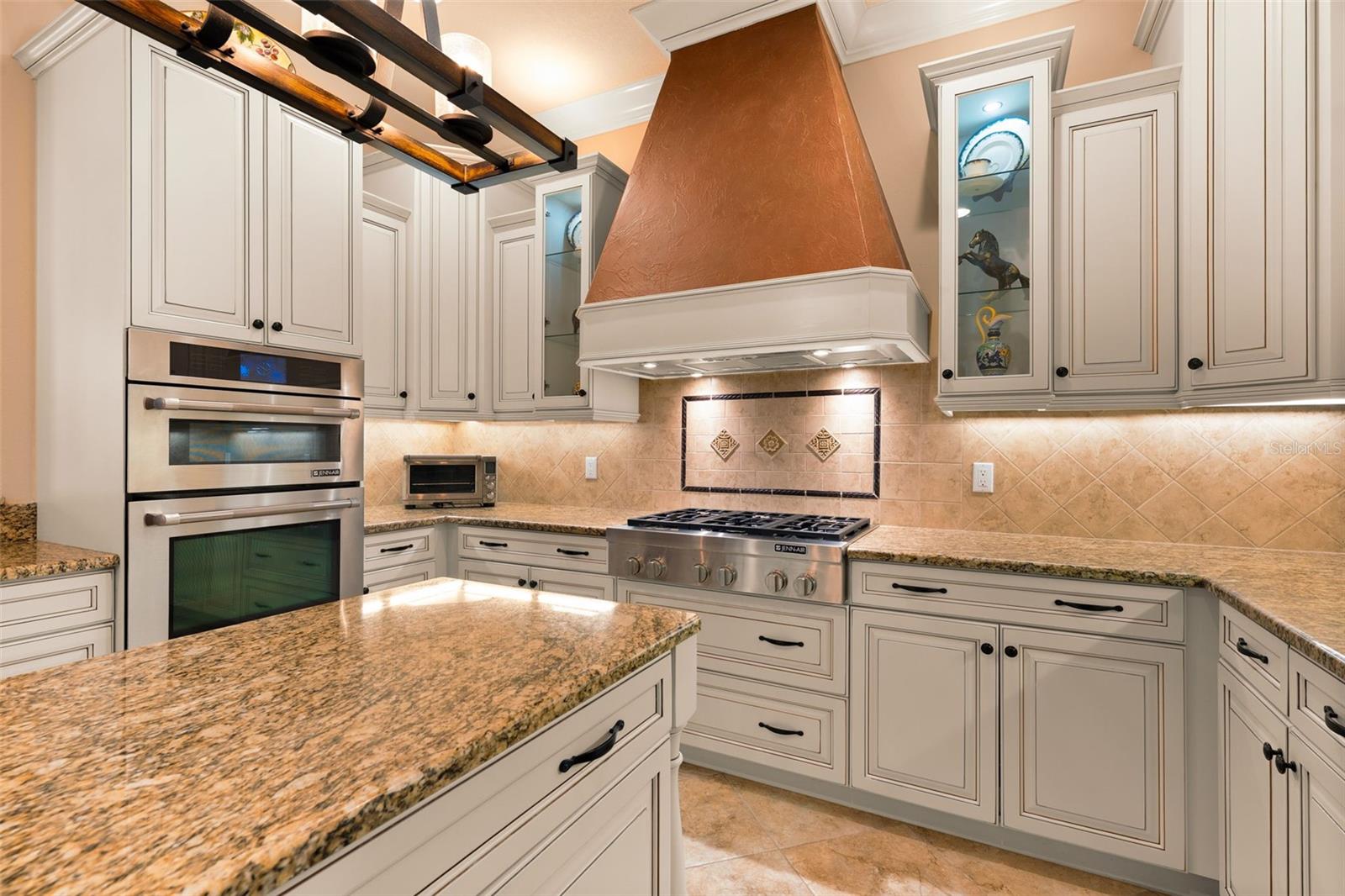 COUNTRY CLUB EAST AT LAKEWOOD RANCH SP - Residential