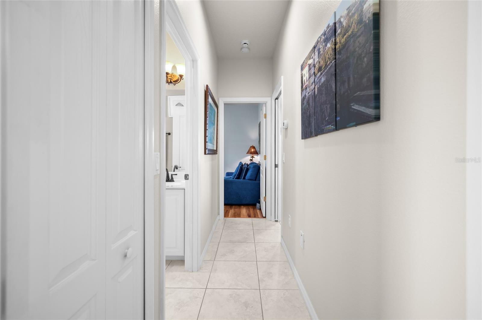 ROTONDA LAKES - Residential