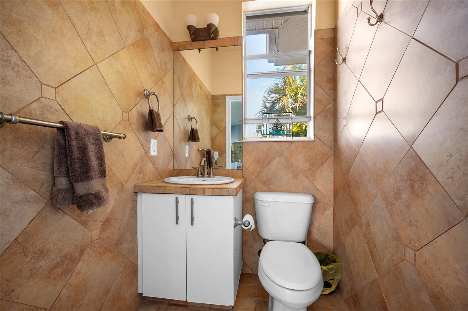 ROTONDA LAKES - Residential