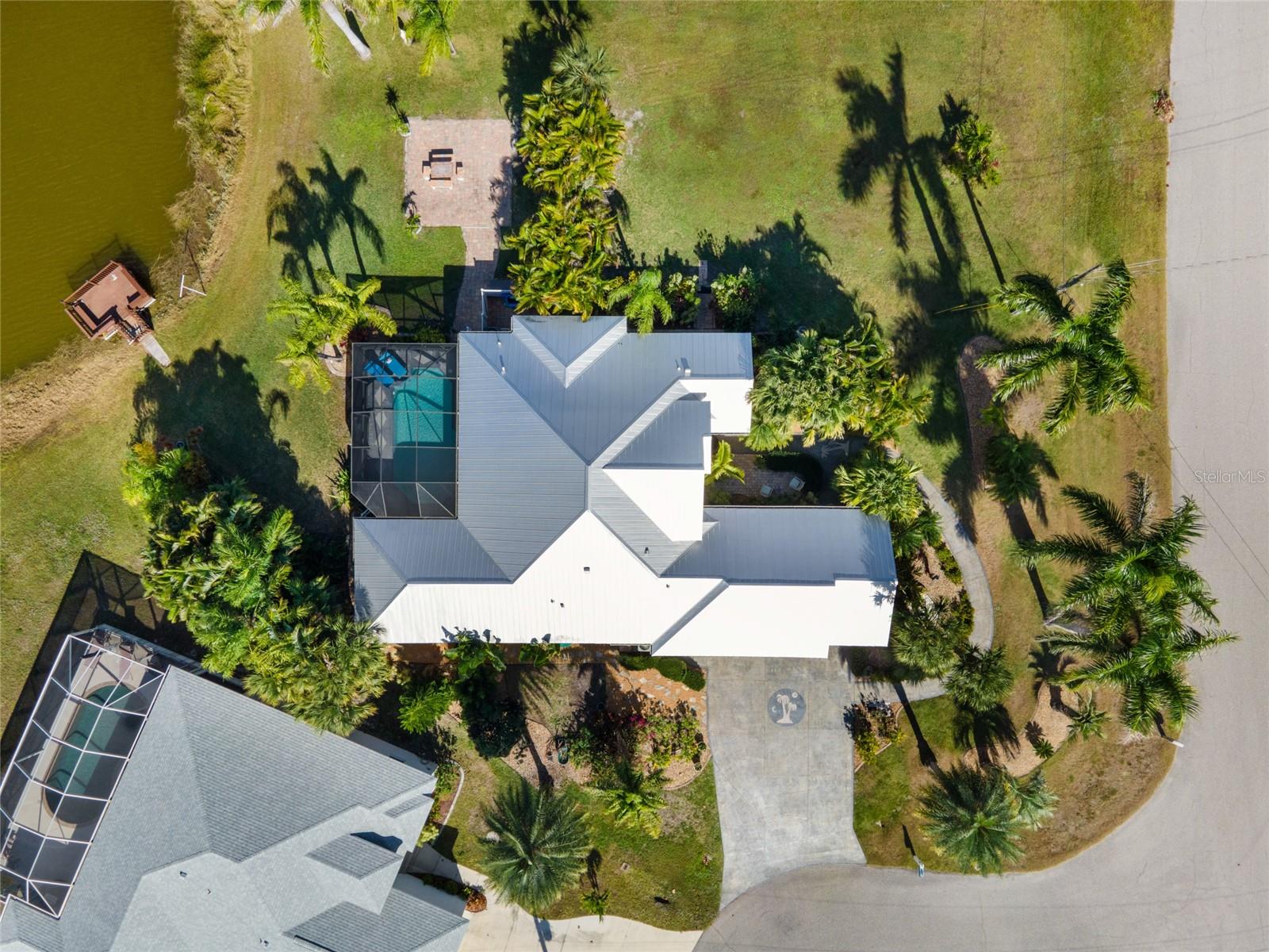 ROTONDA LAKES - Residential