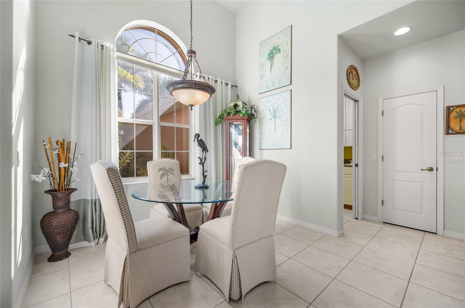 ROTONDA LAKES - Residential