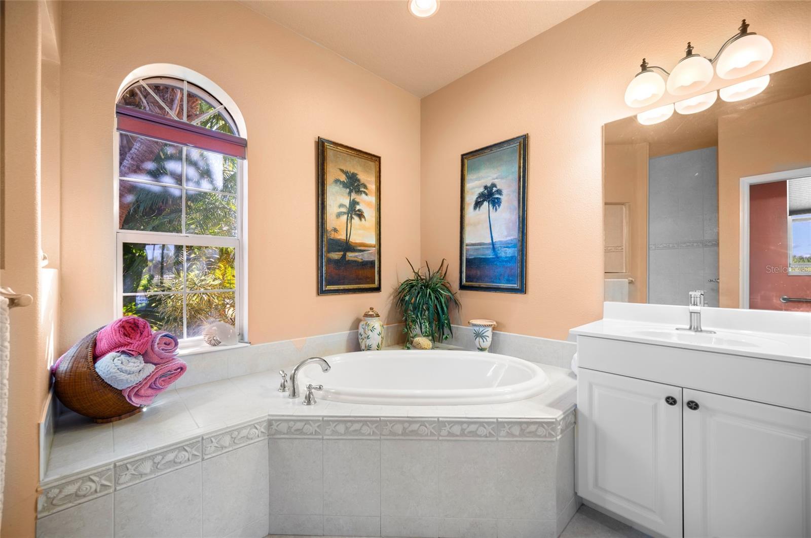 ROTONDA LAKES - Residential