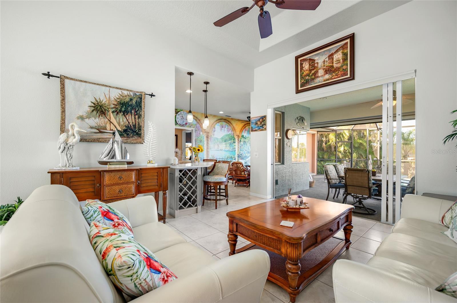 ROTONDA LAKES - Residential