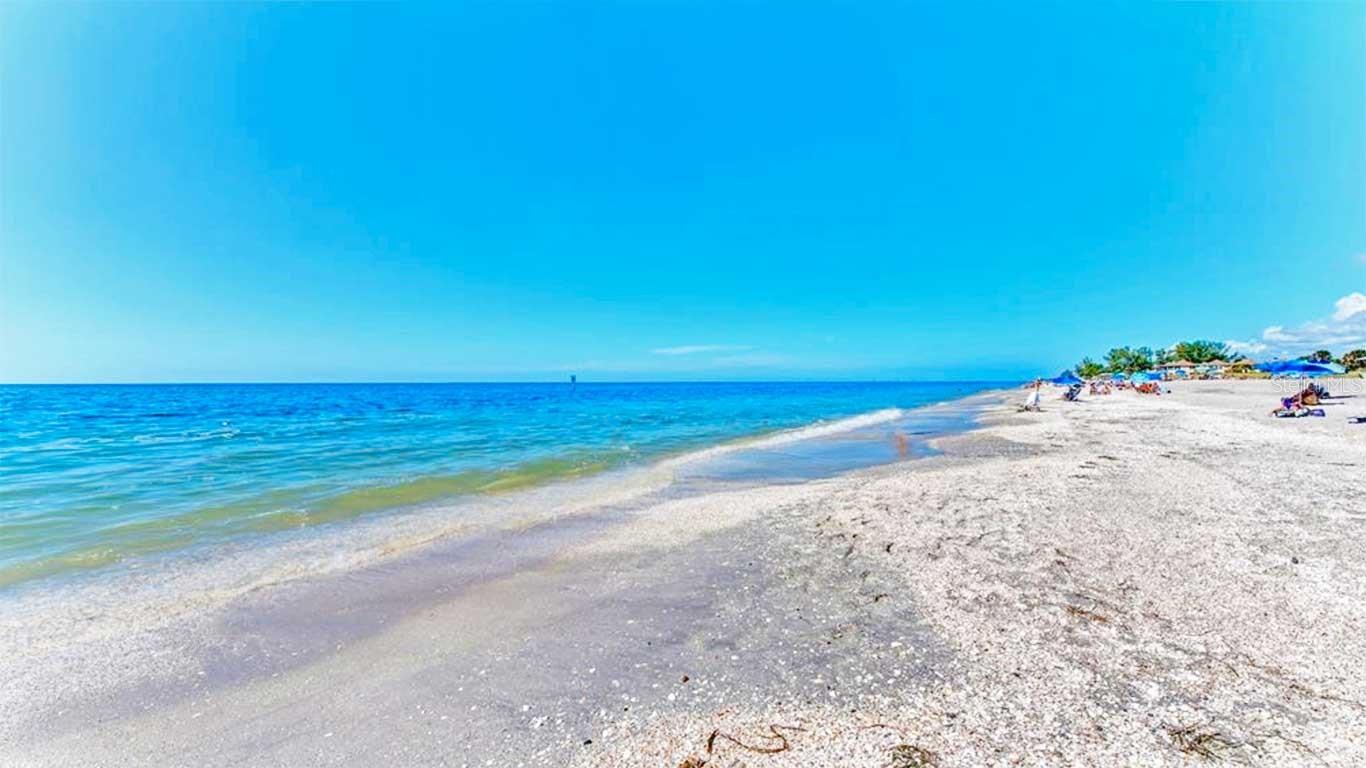 ROTONDA LAKES - Residential