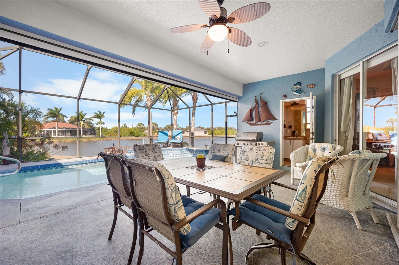 ROTONDA LAKES - Residential