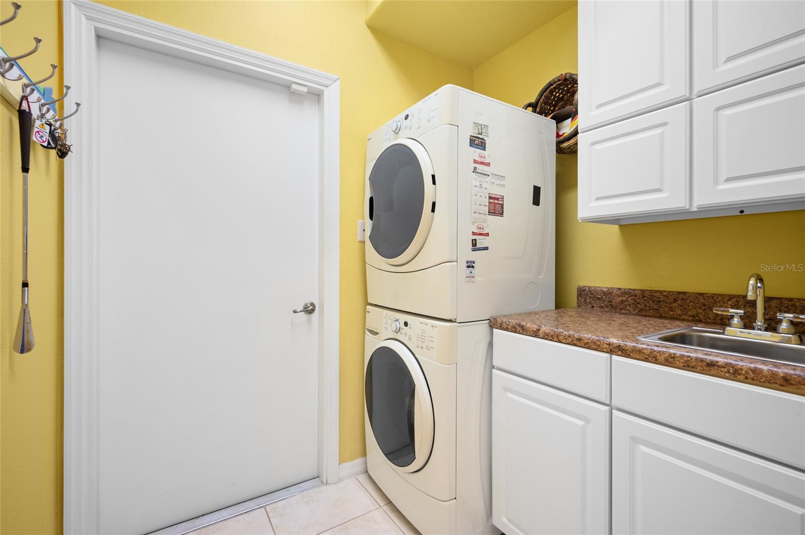 ROTONDA LAKES - Residential