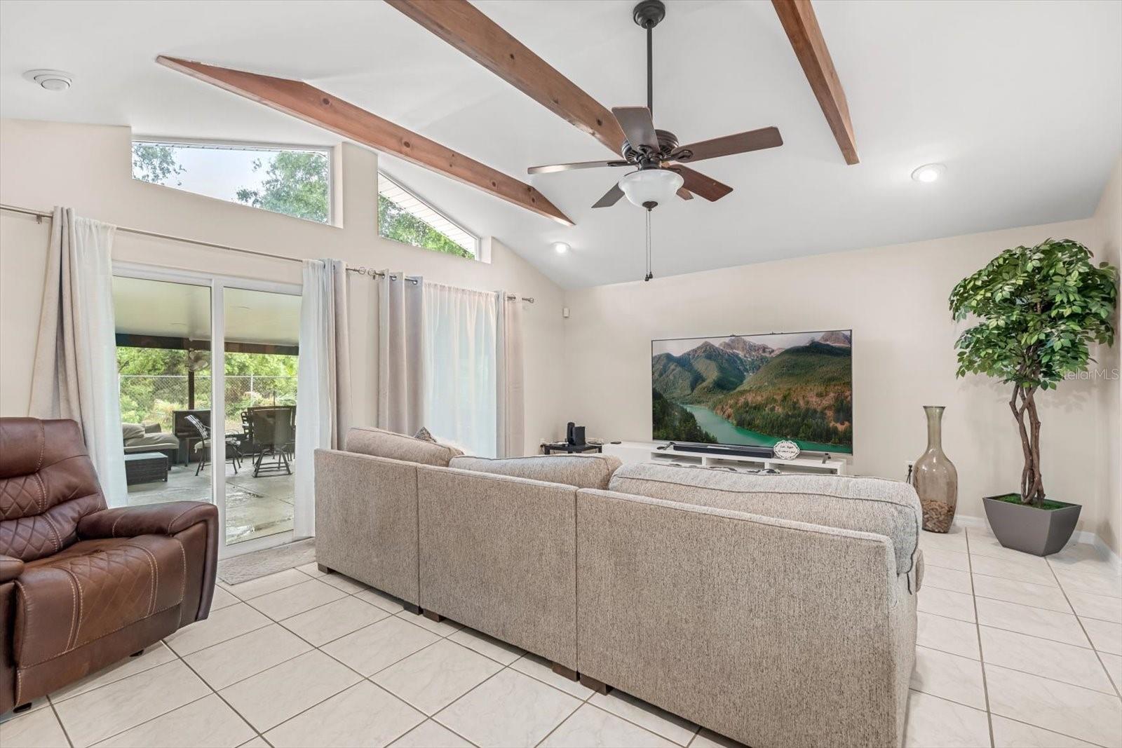 7011 ARCHWOOD DRIVE