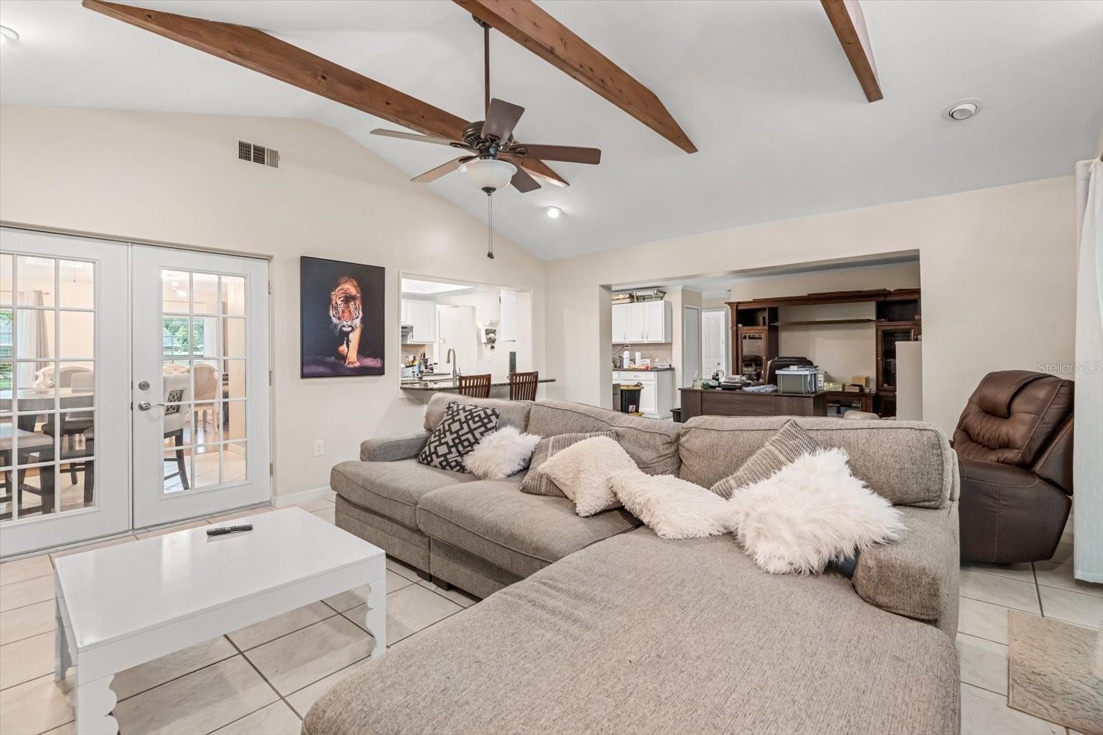 7011 ARCHWOOD DRIVE