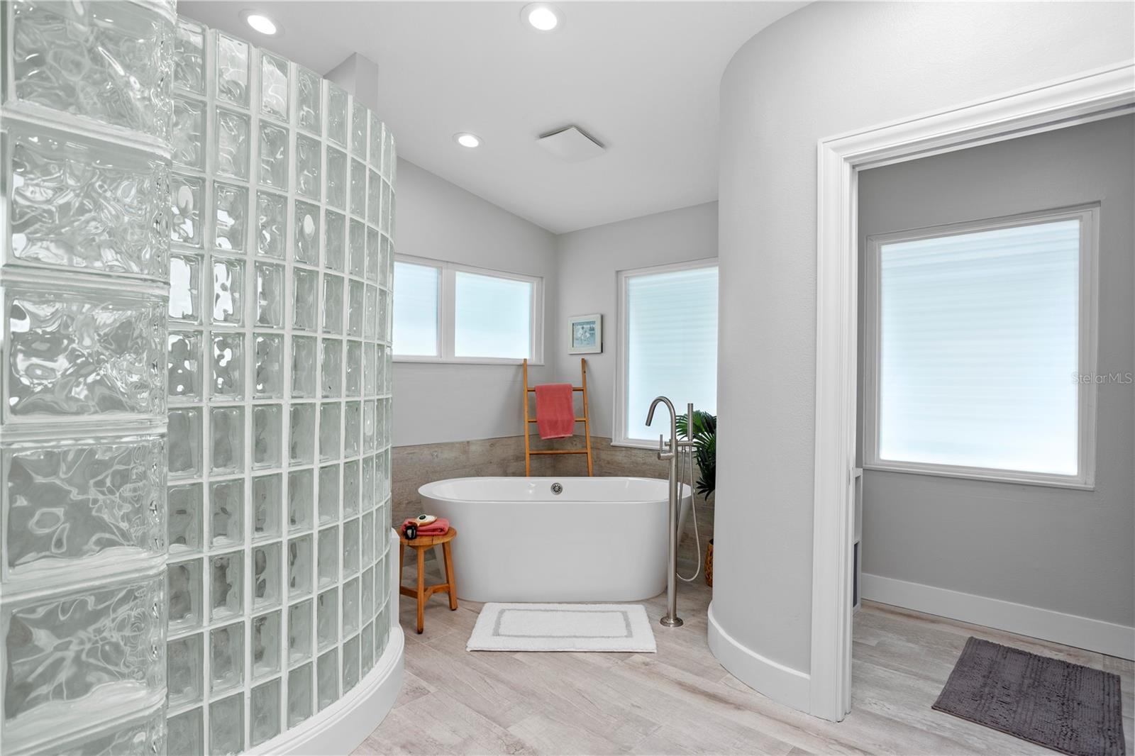 ISLAND ESTATES OF CLEARWATER UNIT 6-A - Residential