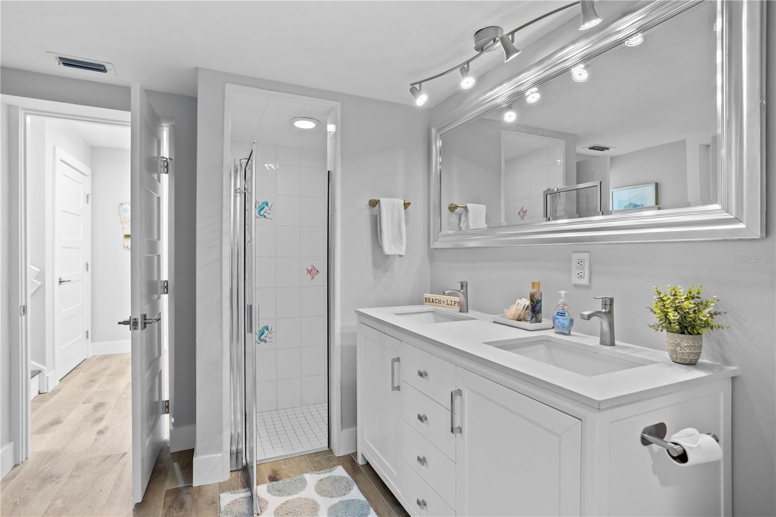 ISLAND ESTATES OF CLEARWATER UNIT 6-A - Residential