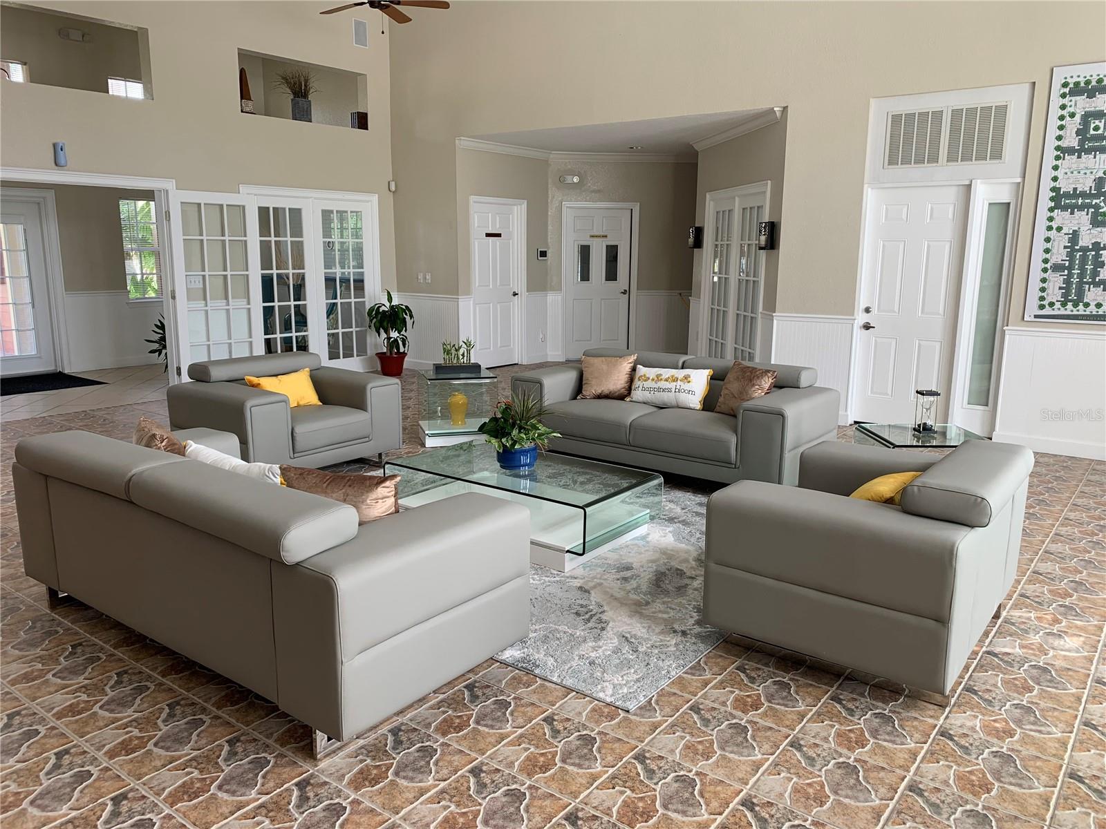 VILLAS DEL SOL AT KISS CONDO - Residential Lease
