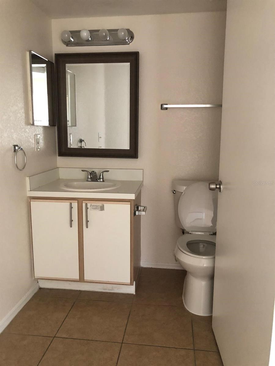 VILLAS DEL SOL AT KISS CONDO - Residential Lease
