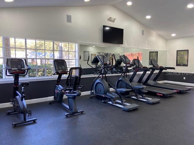 VILLAS DEL SOL AT KISS CONDO - Residential Lease