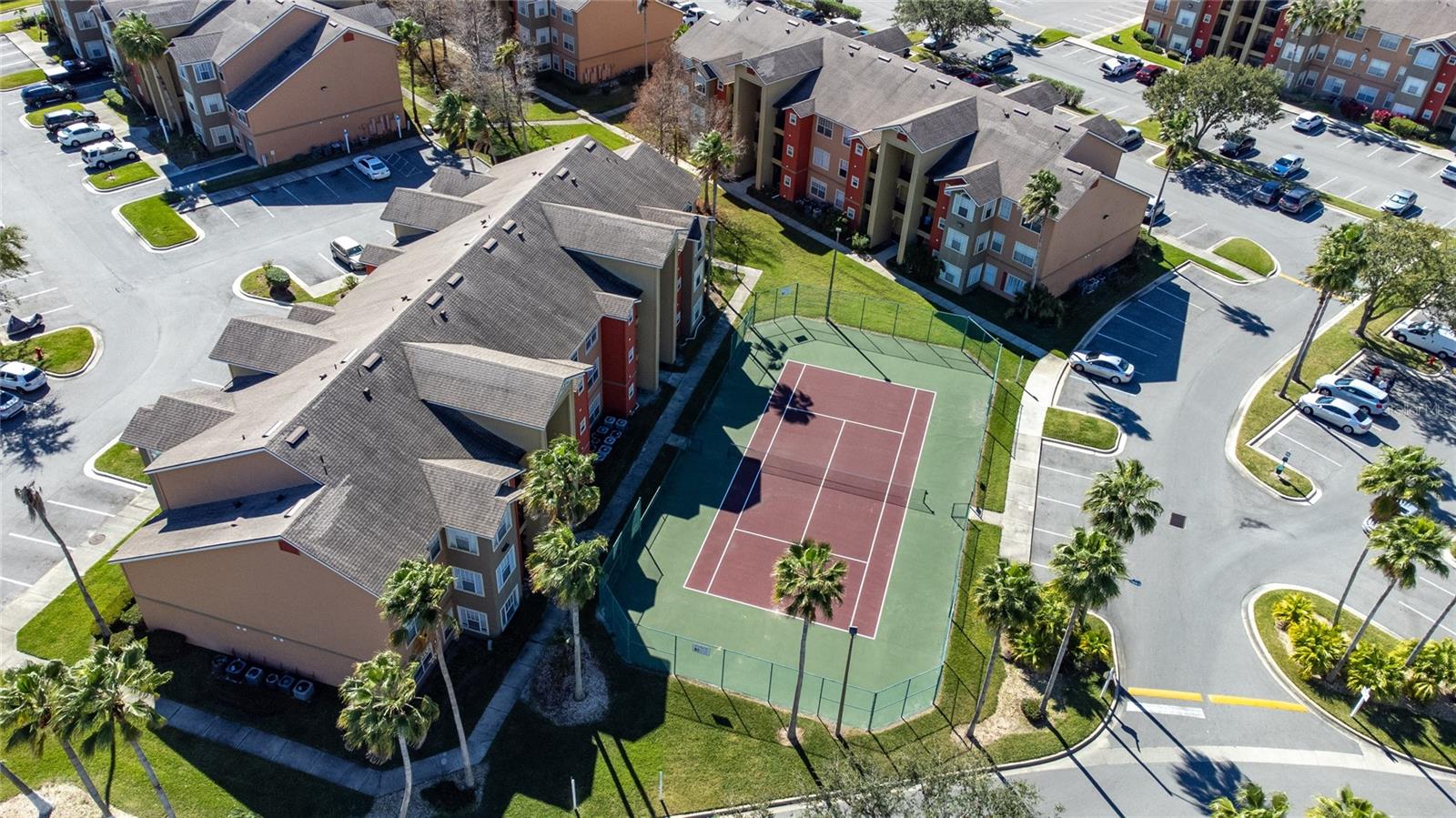VILLAS DEL SOL AT KISS CONDO - Residential Lease