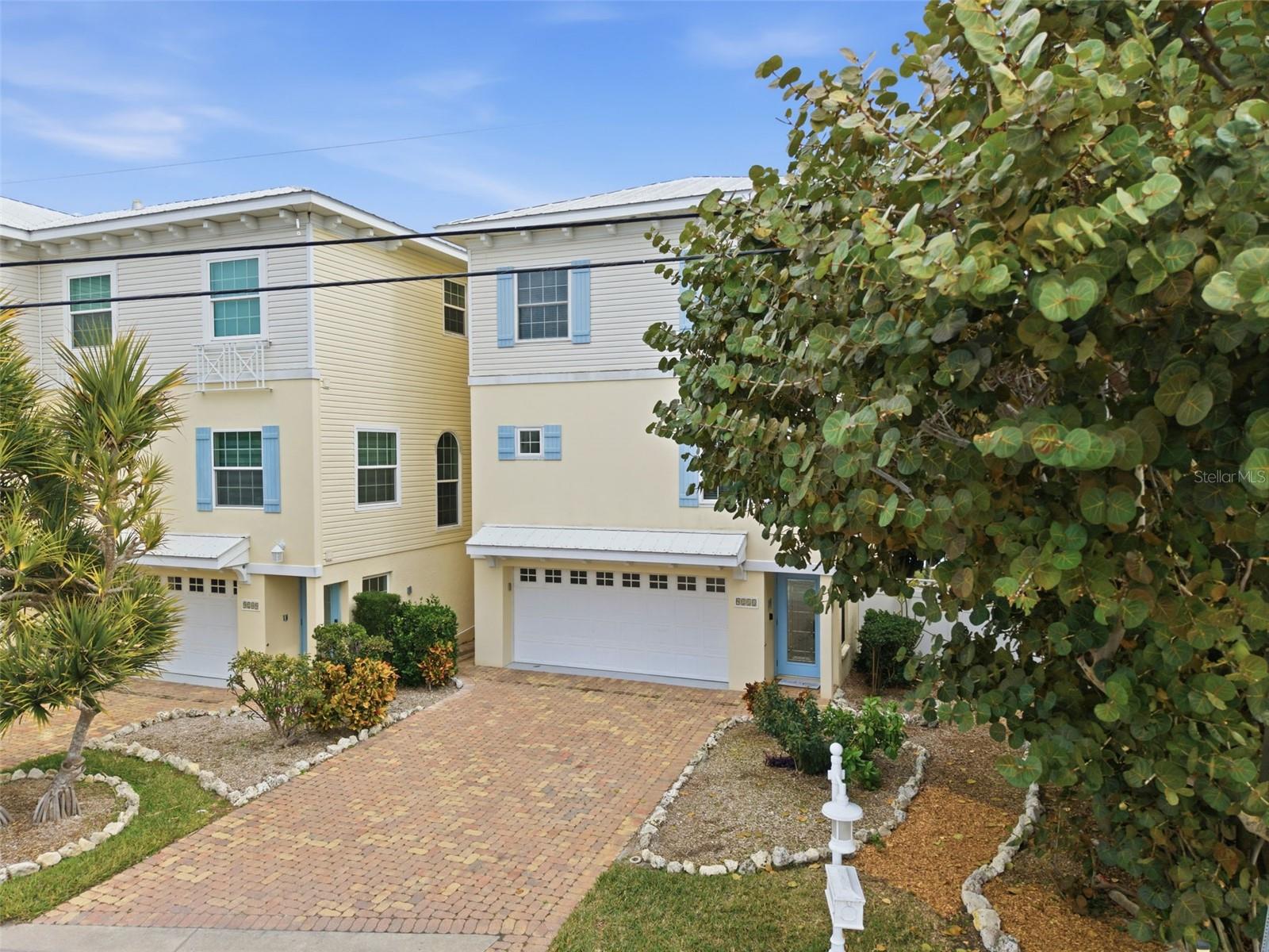 SIESTA BAYSIDE SOUTH - Residential