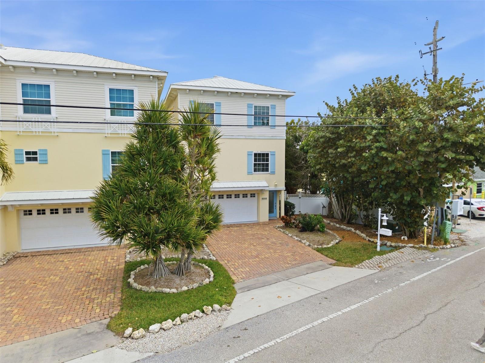 SIESTA BAYSIDE SOUTH - Residential