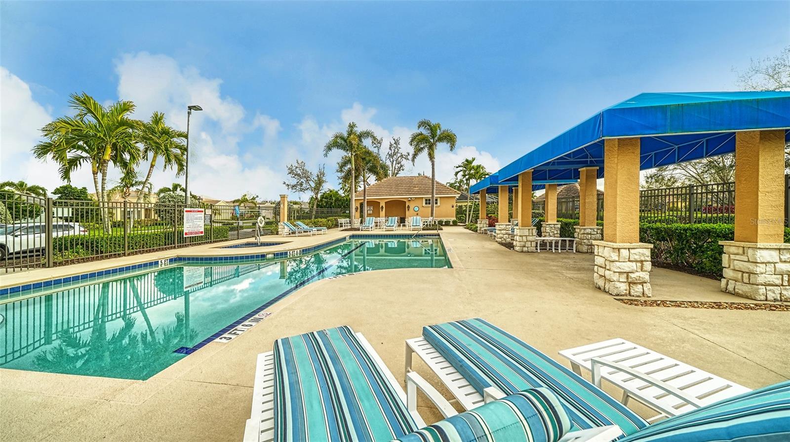 WISTERIA PARK - Residential