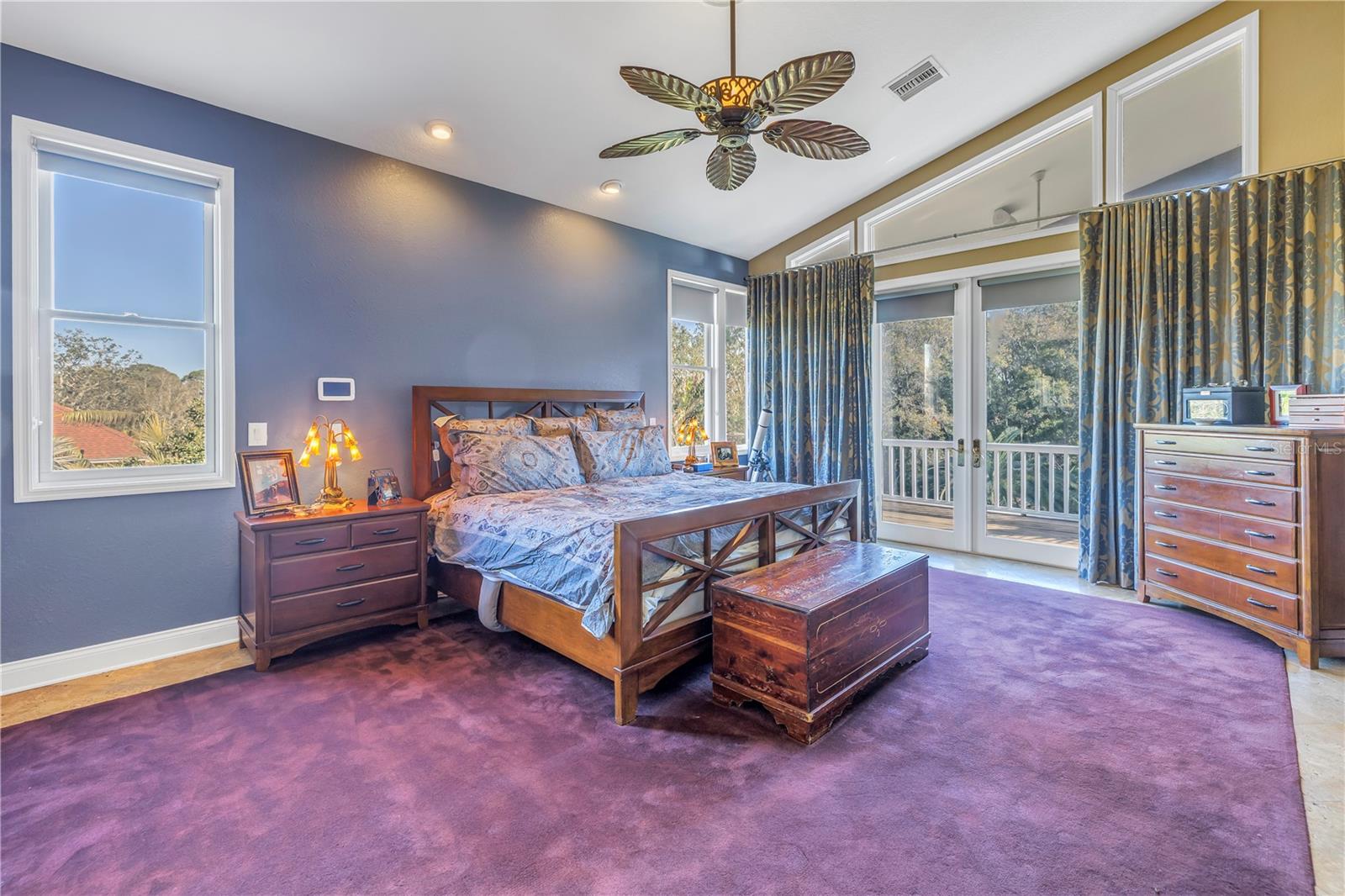 IBIS COVE - Residential