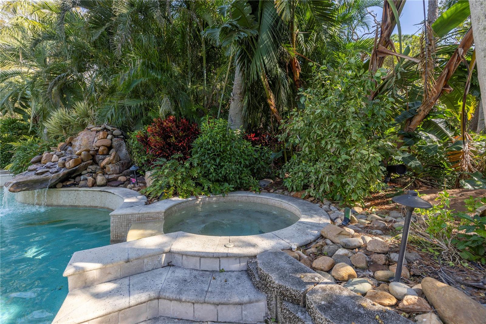 IBIS COVE - Residential