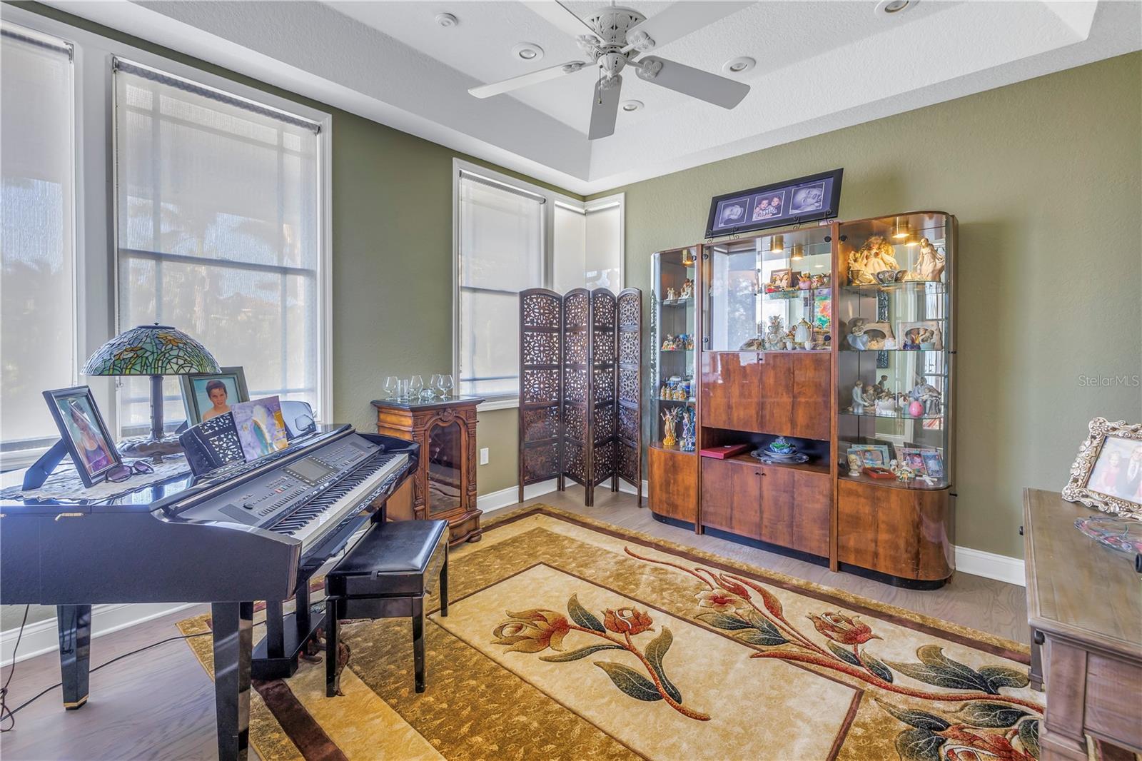 IBIS COVE - Residential