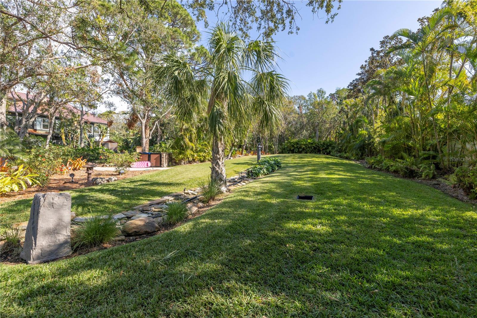 IBIS COVE - Residential