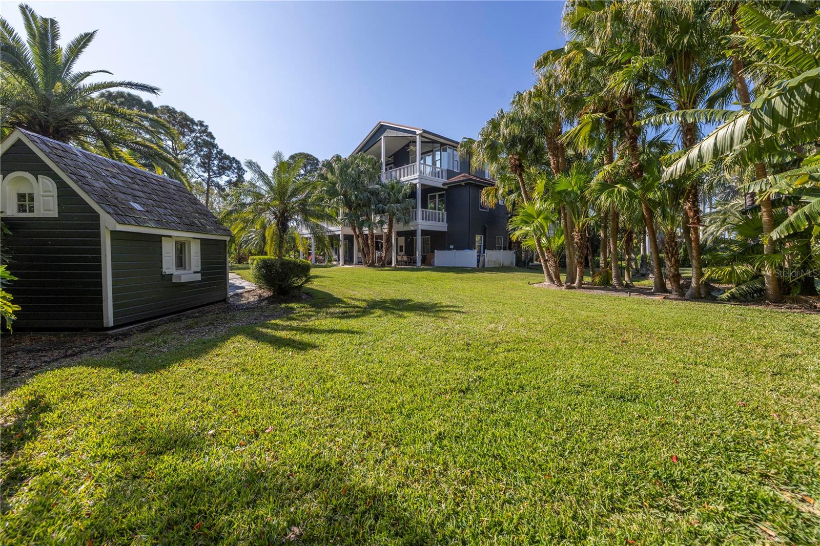 IBIS COVE - Residential