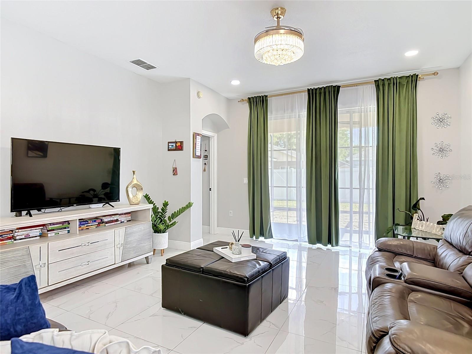SAXON WOODS UNIT 01 - Residential