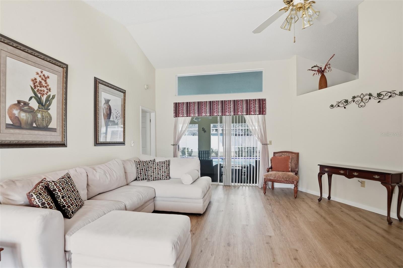 SPRING HILL - Residential