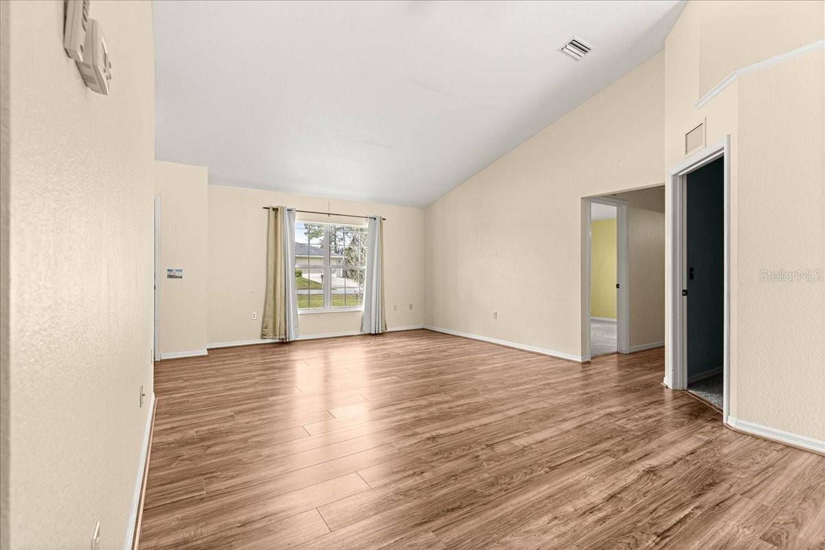 MARION OAKS 10 - Residential